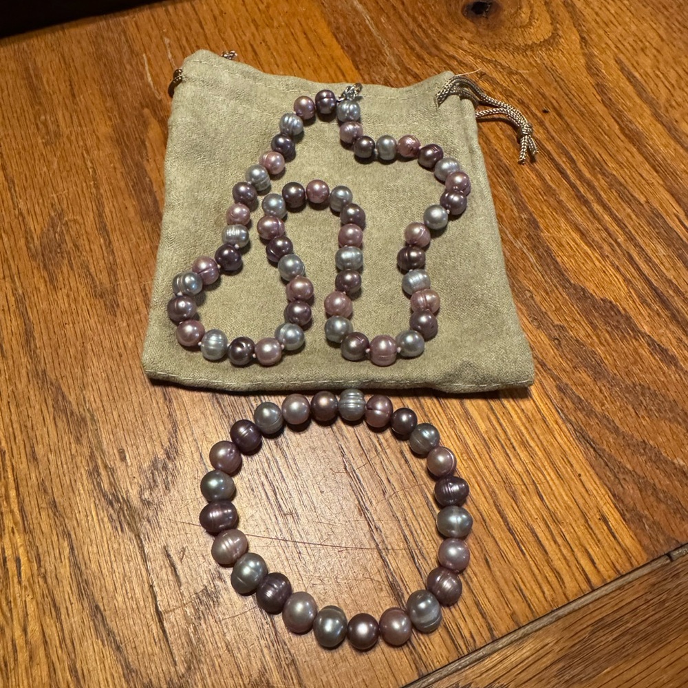 JTV Purple and Silver Pearl Necklace and Bracelet Set